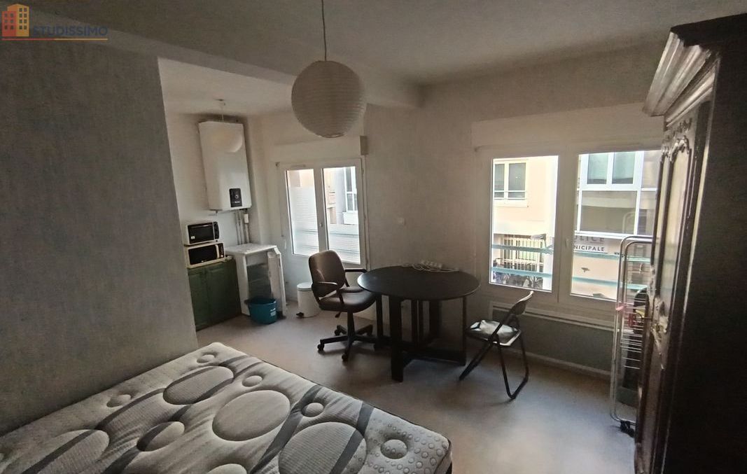 Studio meublé 23m² Poitiers centre - Proche Blossac, lumineux - Photo 2