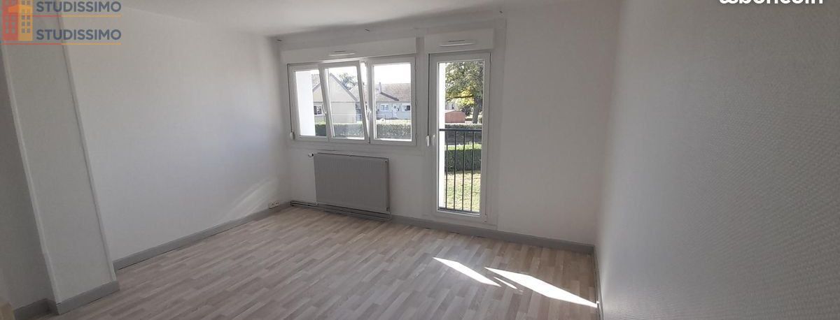 Studio à Mirecourt