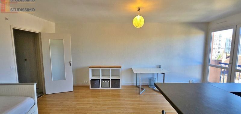 Studio meublé 33m² Limoges 87100 - Lumineux, dernier étage - Photo 8