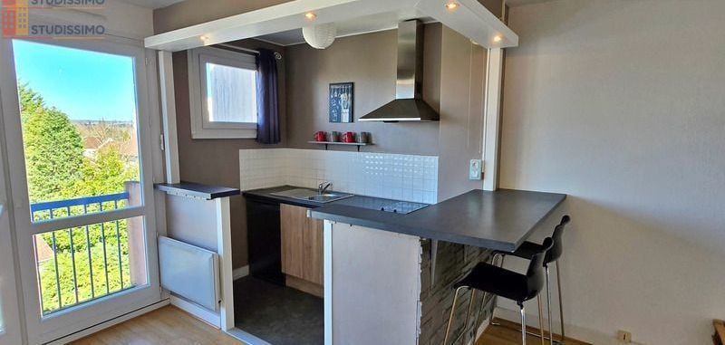 Studio meublé 33m² Limoges 87100 - Lumineux, dernier étage - Photo 2