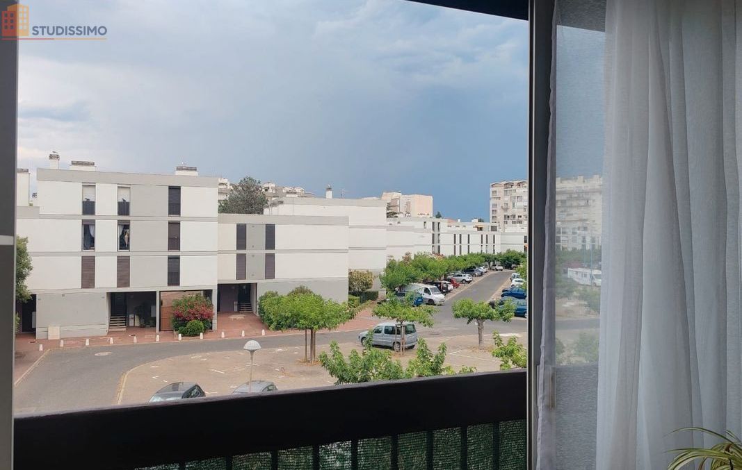 Studio 30m² Saint-Cyprien - Grand, proche port - Photo 1