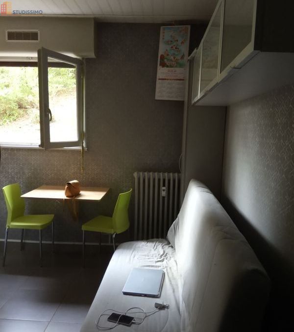 Studio meublé 10m² Épinal centre - Idéal étudiant, proche IFSI - Photo 2