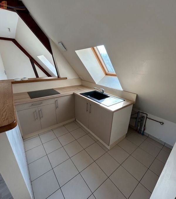 Studio 35m² Sens 89100 - Non meublé, 1er étage - Photo 2