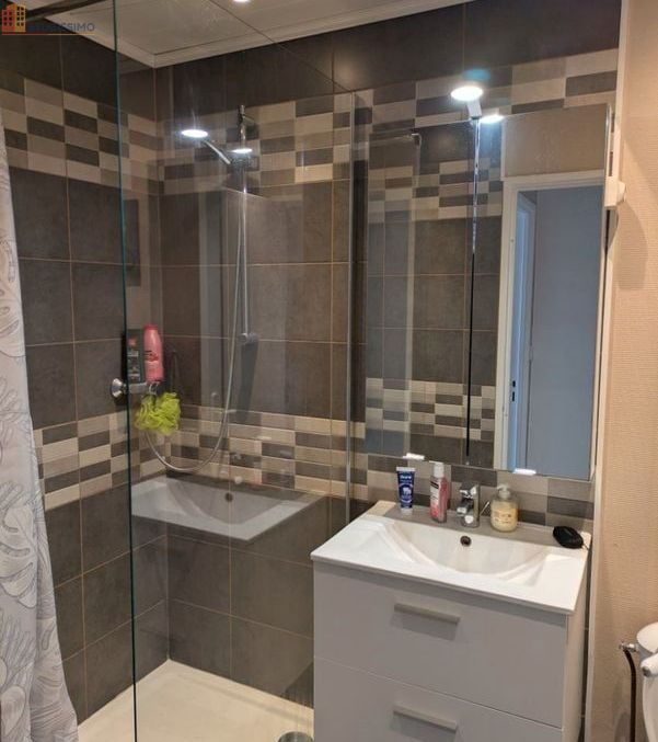 Studio meublé 34m² Limoges 87100 - Meublé, DPE D - Photo 1