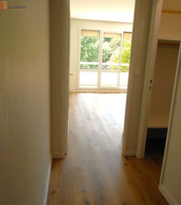 Studio 30m² Sens 89100 - Garage, cave - Photo 5