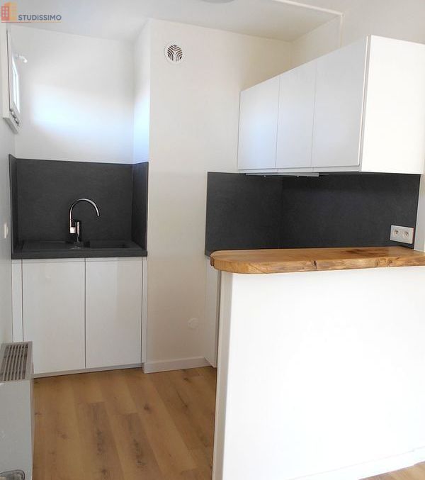 Studio 30m² Sens 89100 - Garage, cave - Photo 6