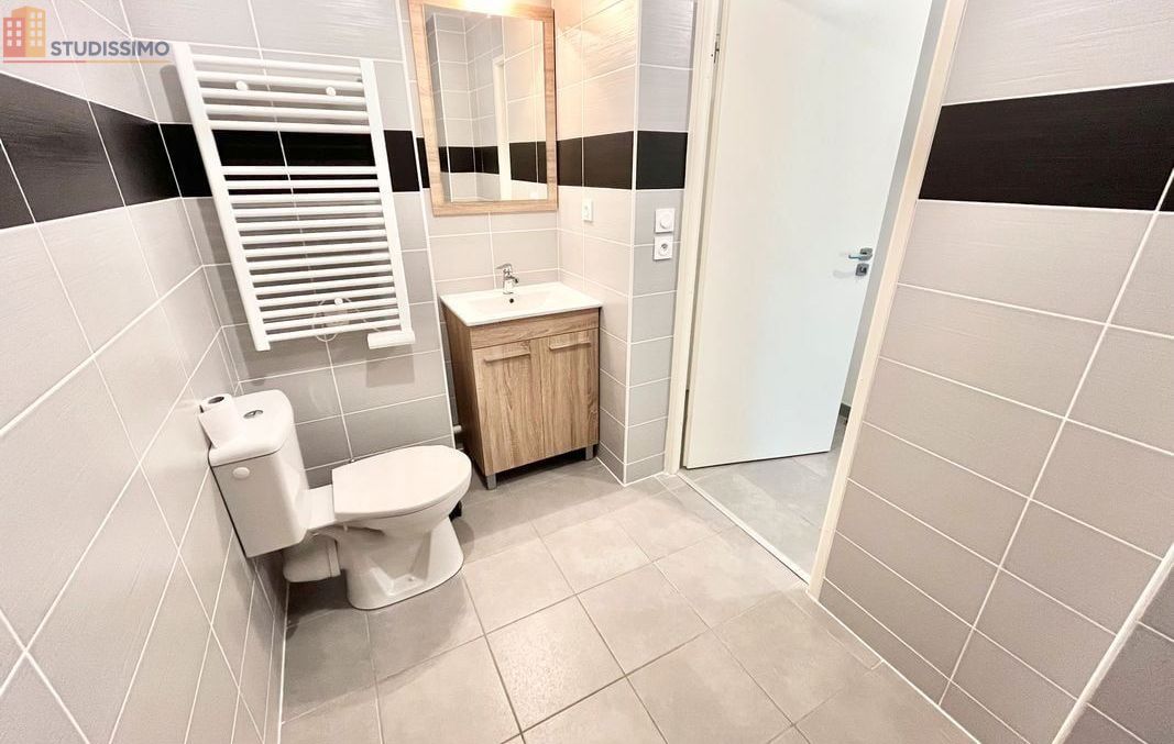 Studio meublé 21m² Isle 87170 - Parking privatif, grande salle d'eau - Photo 3