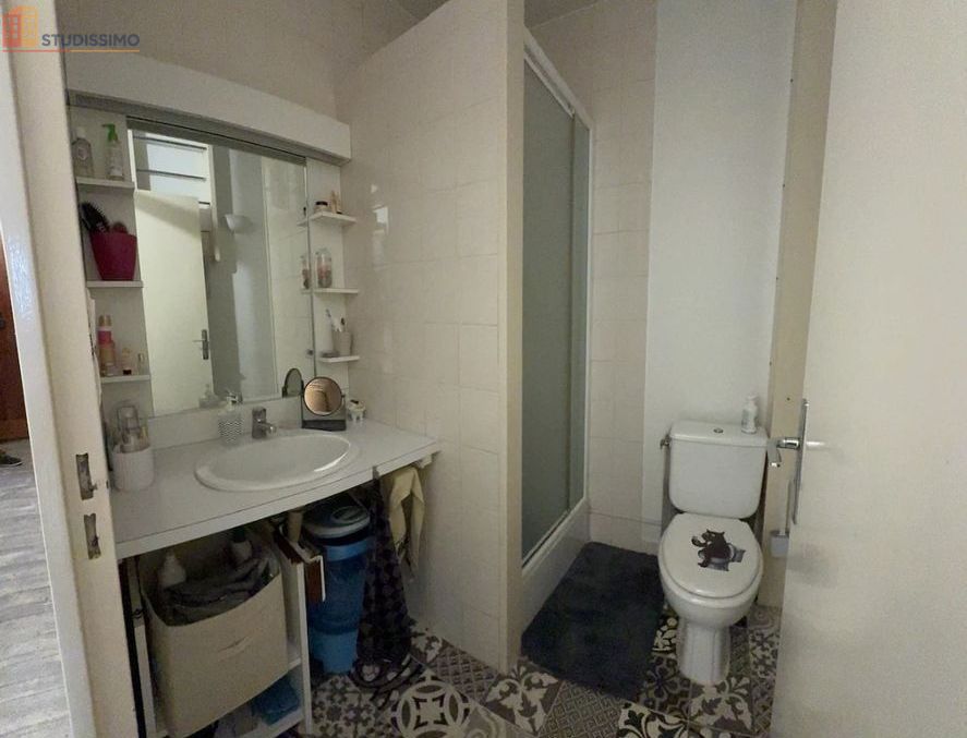 Studio 30m² Chalon-sur-Saône - Dernier étage, lumineux - Photo 3