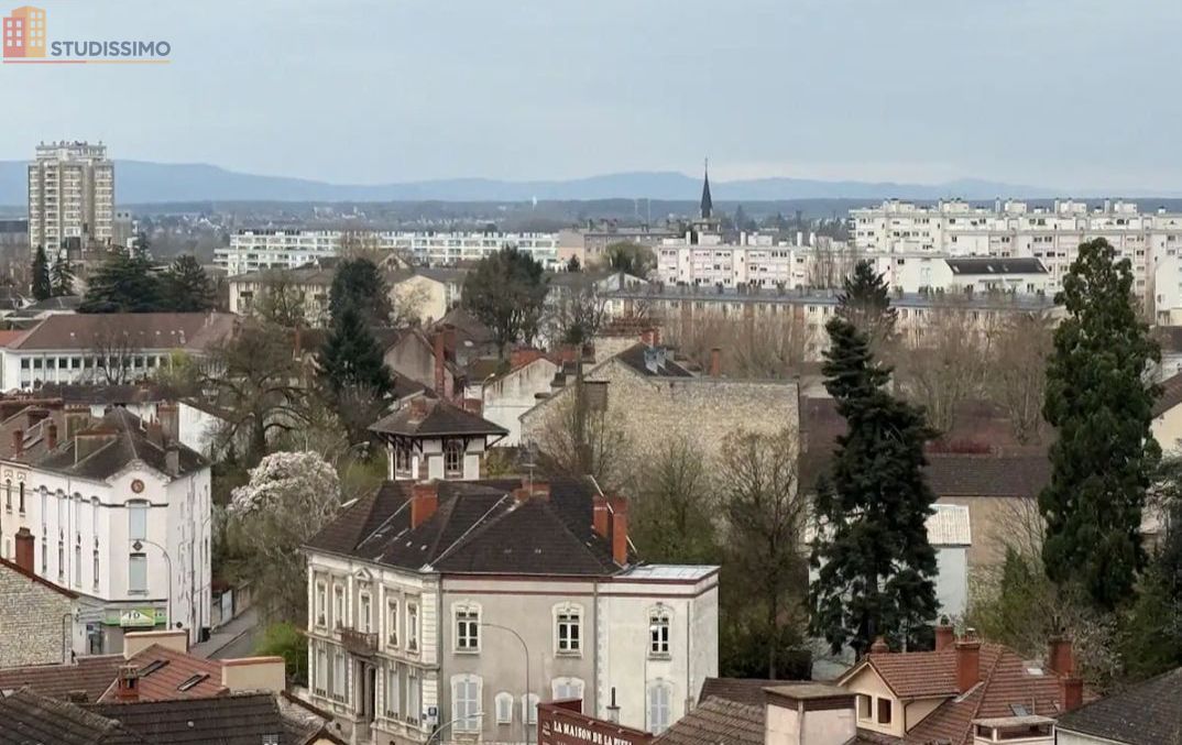 Studio 30m² Chalon-sur-Saône - Dernier étage, lumineux - Photo 1