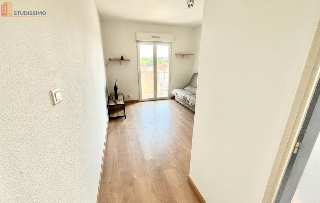Studio meublé 17m² Limoges - Rénové, parking - Photo 3