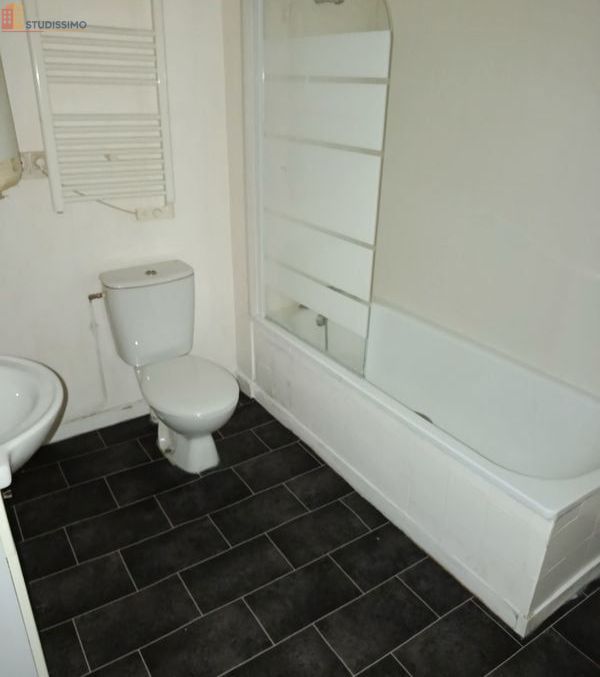 Studio 44m² Bellac 87300 - Centre ville, lumineux - Photo 2