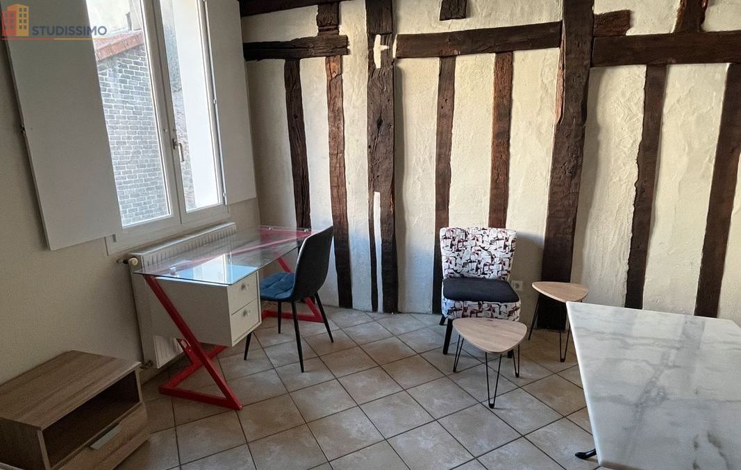 Studio meublé 22m² Limoges 87000 - Lumineux, 3e étage - Photo 0