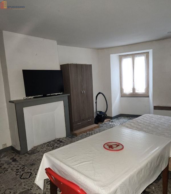 Studio 24m² Bellac - Meublé, 1er étage - Photo 1