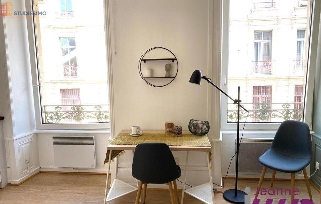 Studio meublé 18m² Belfort - Meublé, 1er étage - Photo 1