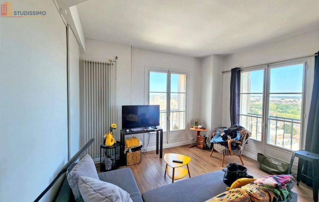 Studio 30m² Amiens centre - Étage élevé, vue dégagée - Photo 2