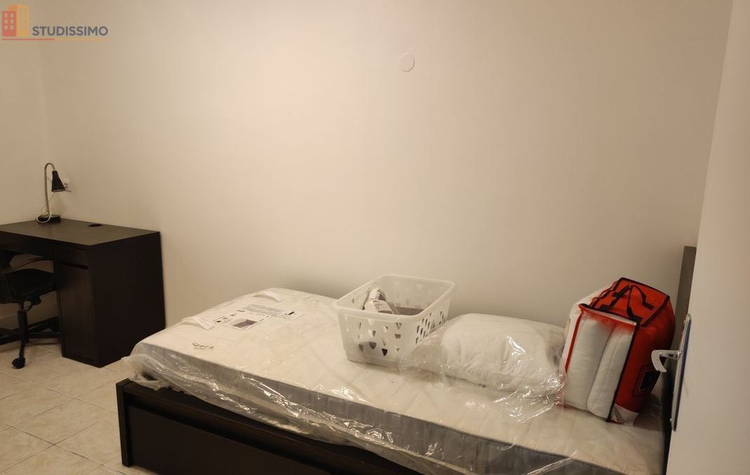 Studio meublé 12m² Évry-Courcouronnes - Étage élevé, pour étudiants - Photo 1