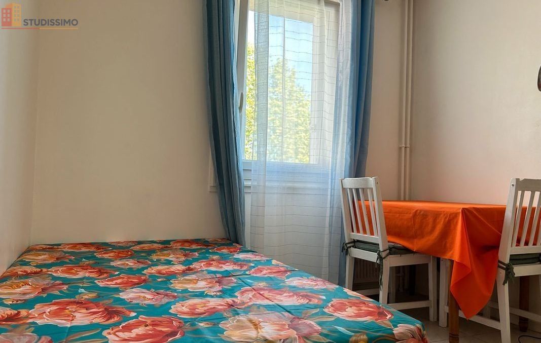 Studio à Corbeil-Essonnes