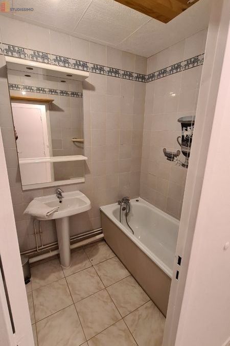 Studio meublé 29m² Les Ulis - Rénové, proche centre-ville - Photo 2