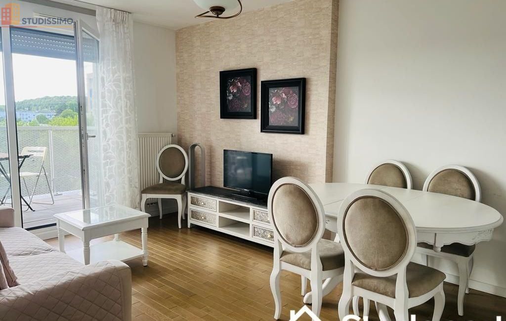 Studio à Massy