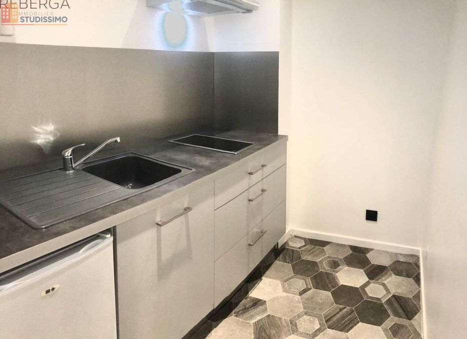 Studio 25m² Castres - DPE C, 1er étage - Photo 3