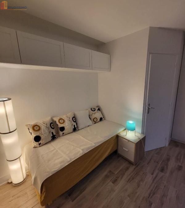 Studio meublé 13m² Sainte-Geneviève-des-Bois - Meublé, DPE D - Photo 1