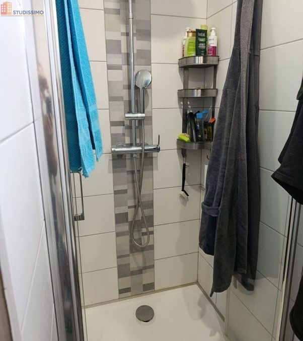 Studio meublé 18m² Viry-Châtillon - Équipé, 2e étage - Photo 2