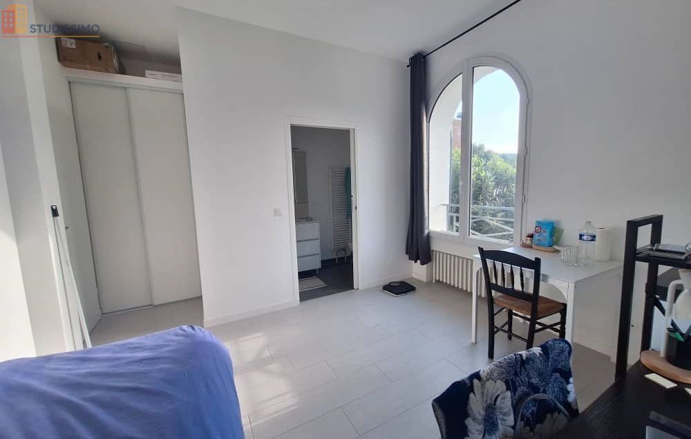 Studio à Bures-sur-Yvette