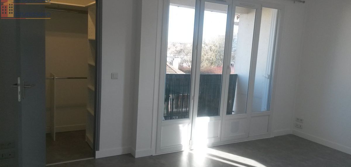 Studio 26m² Ballancourt-sur-Essonne - Balcon, confortable - Photo 7