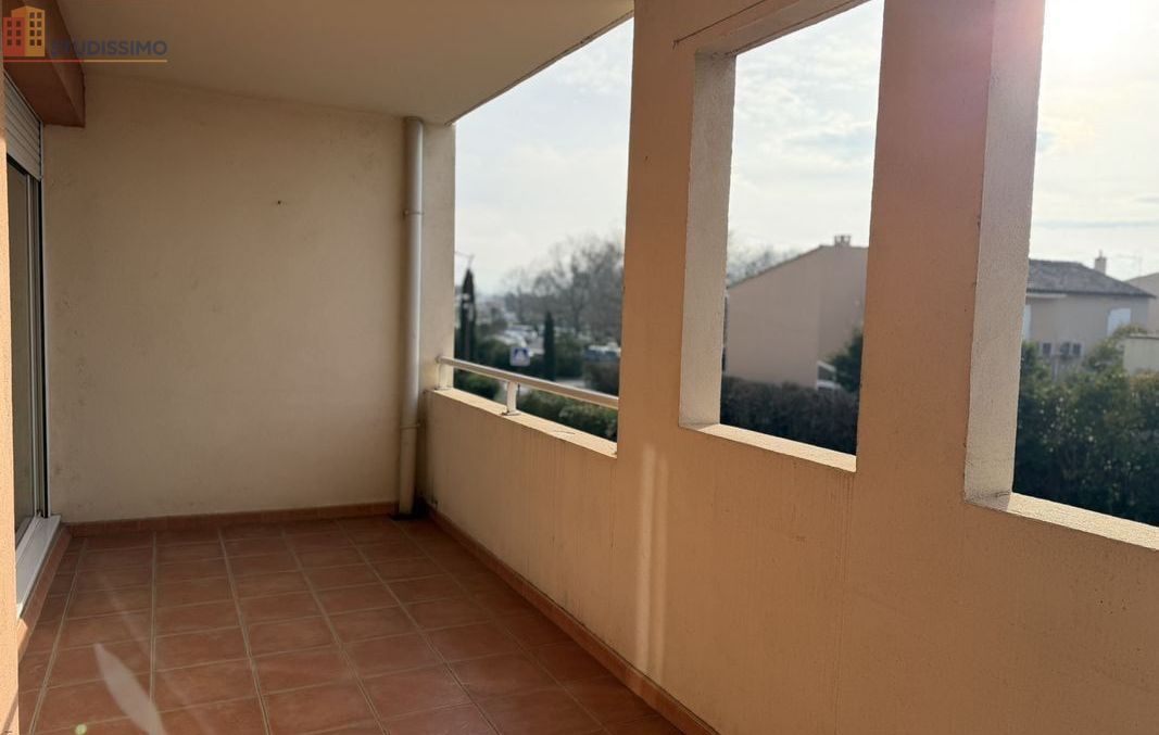 Studio 41m² L'Isle-sur-la-Sorgue - Lumineux, 1er étage - Photo 5