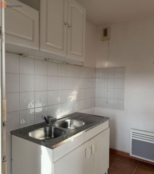 Studio 41m² L'Isle-sur-la-Sorgue - Lumineux, 1er étage - Photo 4