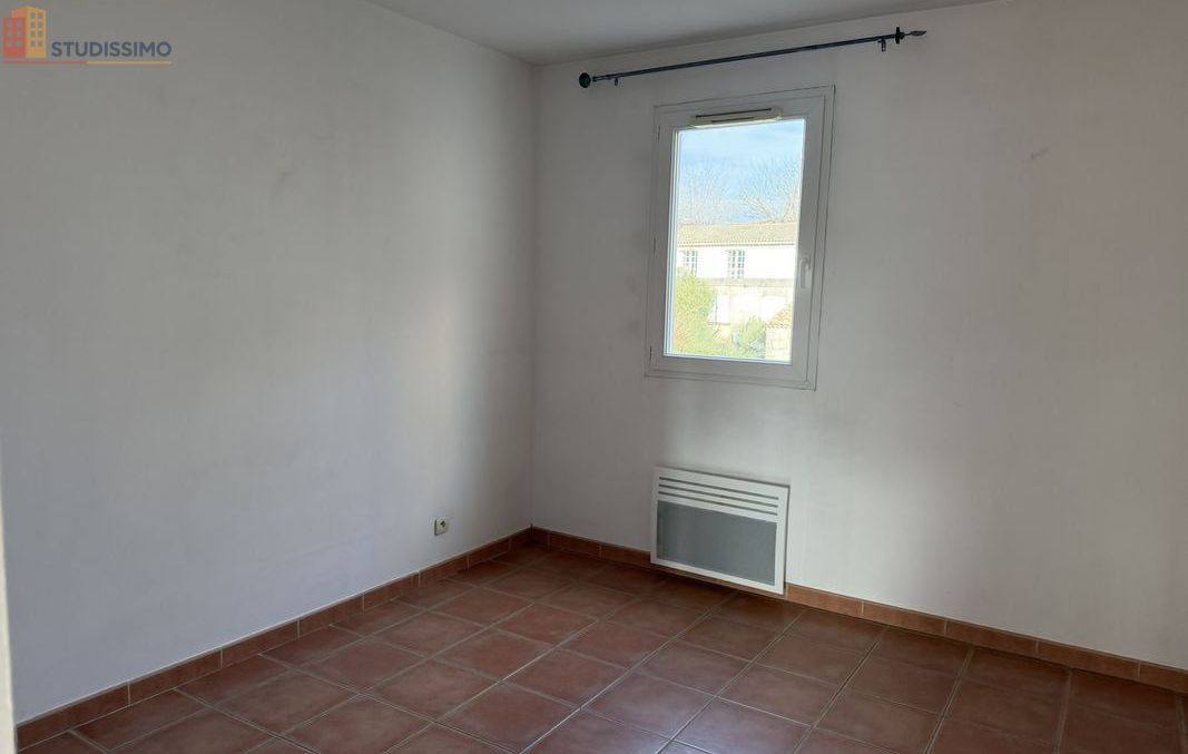 Studio 41m² L'Isle-sur-la-Sorgue - Lumineux, 1er étage - Photo 2