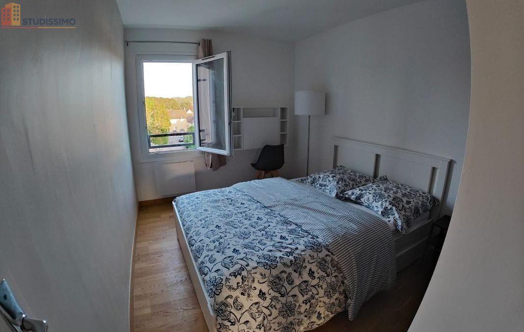 Studio 114m² Évry-Courcouronnes - Meublé, étage élevé - Photo 2