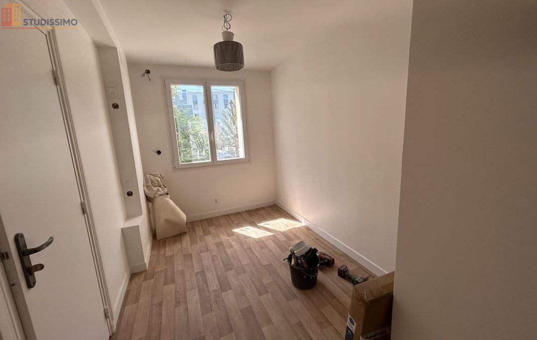 Studio 18m² Sainte-Geneviève-des-Bois - Dans maison individuelle - Photo 5