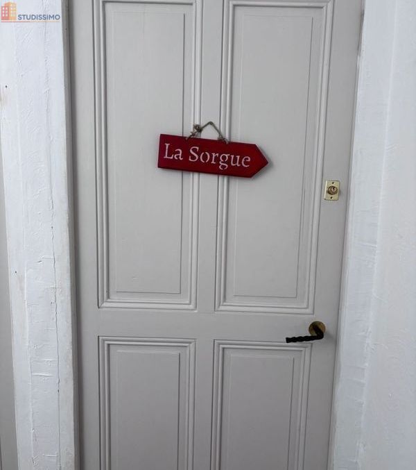 Studio 20m² Fontaine-de-Vaucluse - Étage élevé, vue village - Photo 4