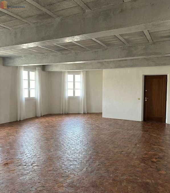 Studio 59m² L'Isle-sur-la-Sorgue - 1er étage - Photo 2