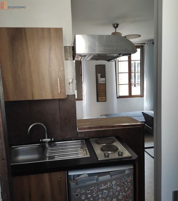 Studio meublé 21m² Carpentras - Lumineux, dernier étage - Photo 8