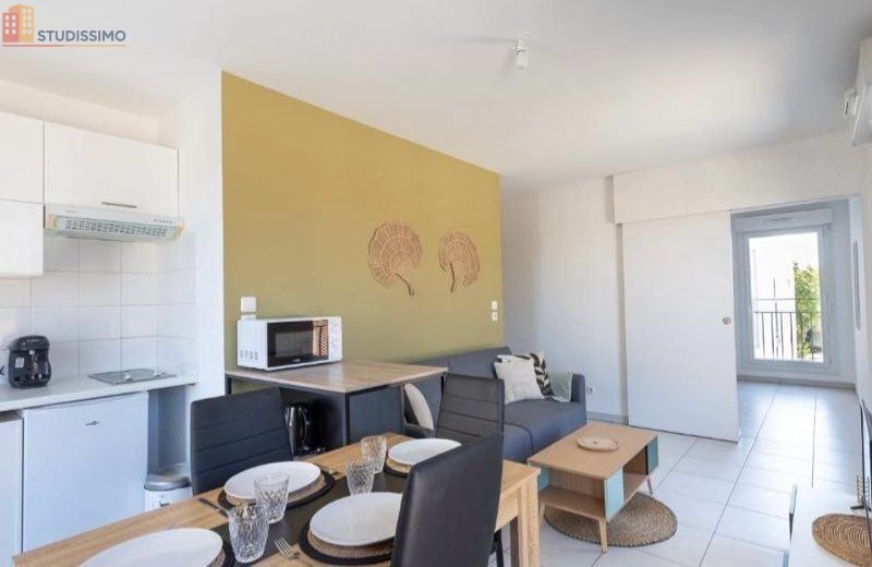 Studio 40m² Avignon 84000 - Lumineux, terrasse et parking - Photo 2
