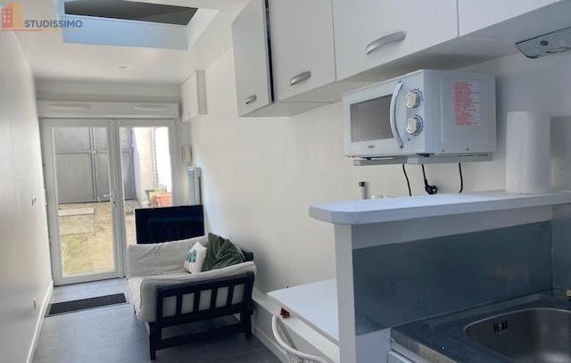 Studio meublé 17m² Nanterre - Proche RER, lumineux - Photo 1