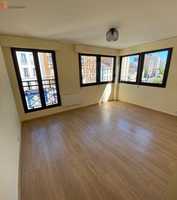 Studio à Courbevoie