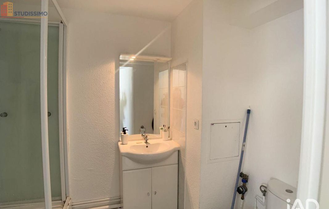 Studio 20m² Courbevoie - Meublé, étage élevé - Photo 2