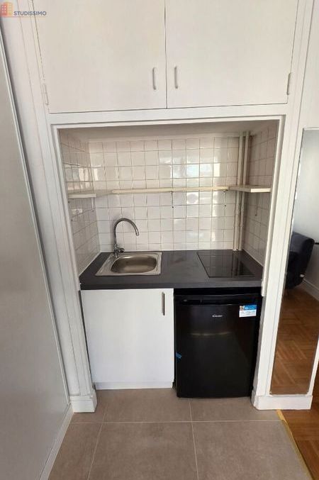 Studio meublé 18m² Neuilly-sur-Seine - Meublé, 2e étage - Photo 3