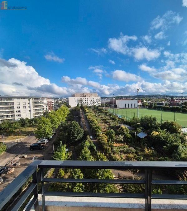 Studio à Issy-les-Moulineaux