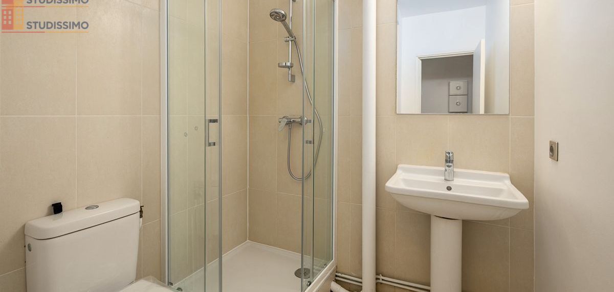 Studio 17m² Ville-d'Avray - DPE D, 1er étage - Photo 2