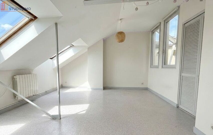 Studio 26m² Poitiers - Dernier étage, DPE D - Photo 5
