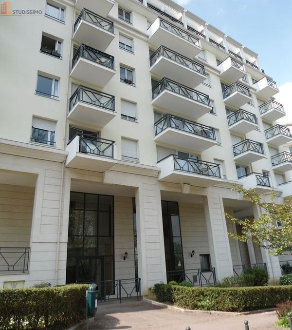 Studio meublé 32m² Châtillon 92320 - Terrasse, parking - Photo 2