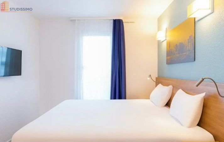 Studio à Courbevoie