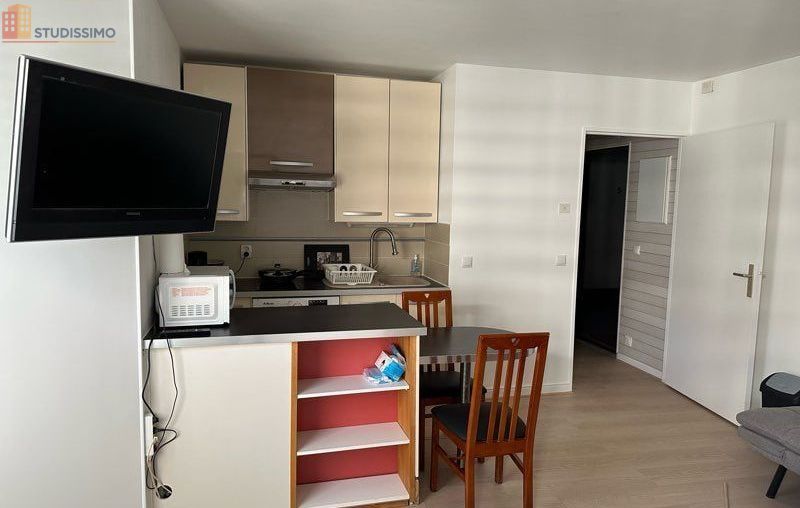 Studio meublé 31m² Levallois-Perret 92300 - Étage élevé, DPE C - Photo 4