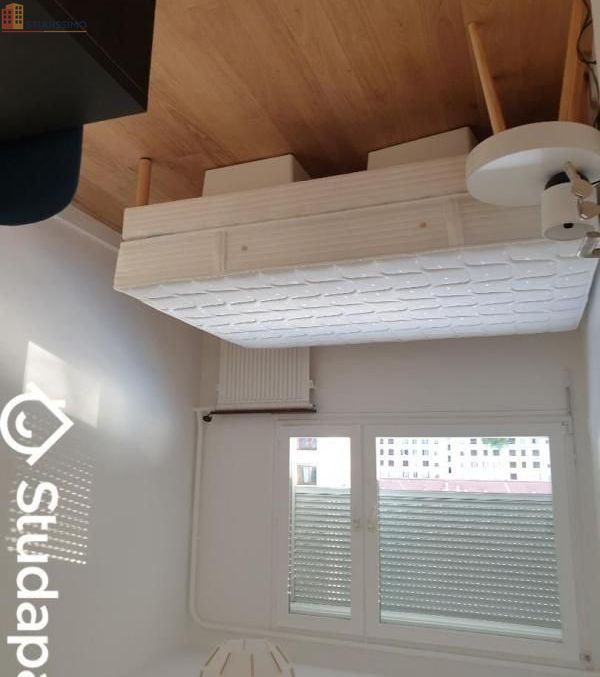 Studio meublé 9m² Nanterre - Calme, au 5e étage - Photo 3