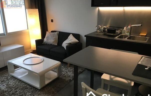Studio à Courbevoie