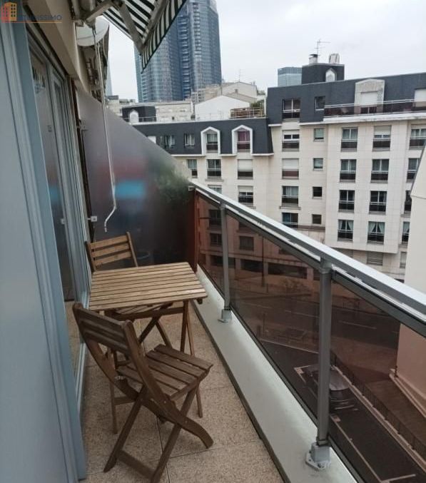 Studio meublé 20m² Puteaux - Lumineux, étage élevé - Photo 2